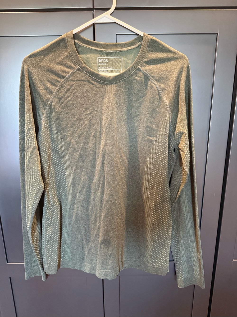 Figs womens Long Sleeve Crew Top in Olive